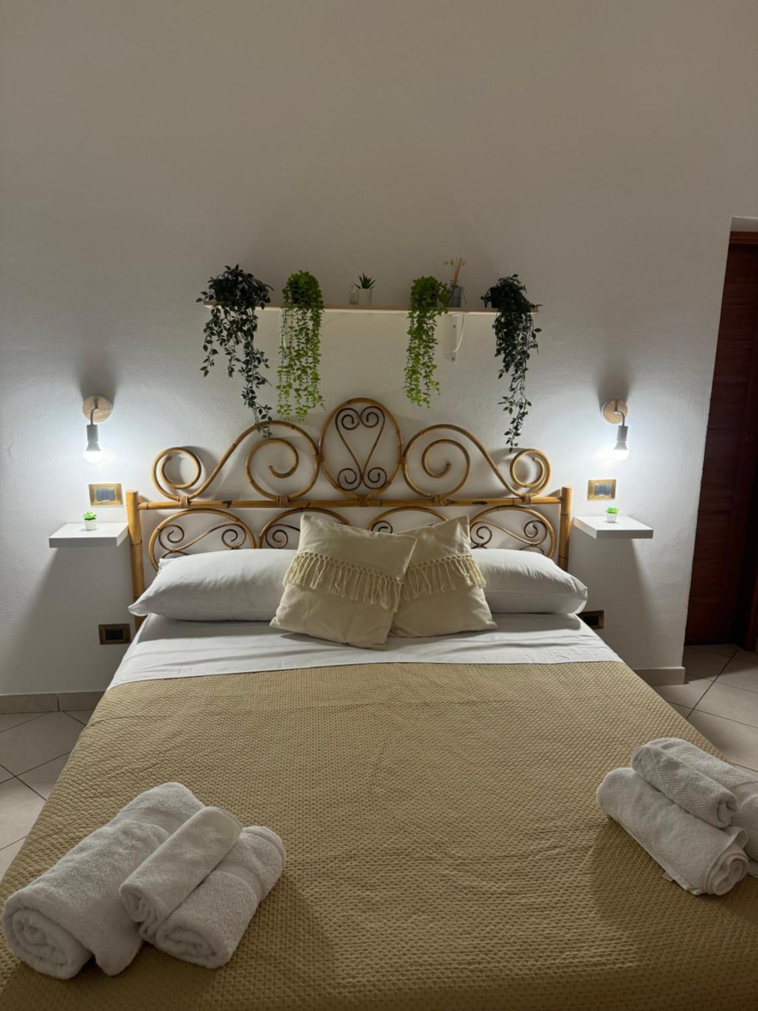 Re Tancredi House Apartment Palermo Bagian luar foto